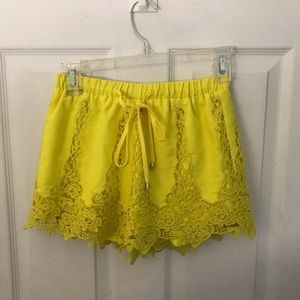 Tea & cup lace shorts size s (junior)